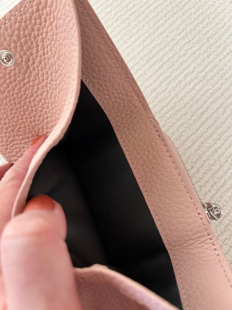 VASIC Round Mini Mini 三つ折り財布 モモ ヴァジック