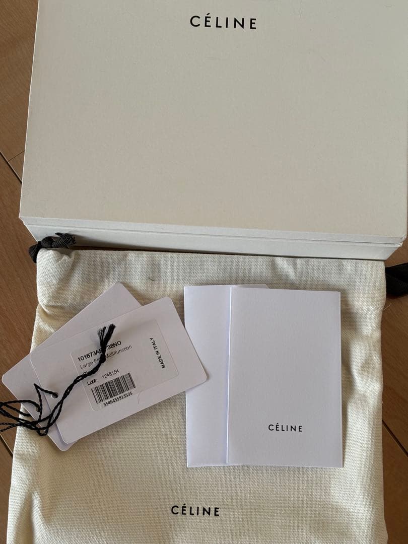 CELINEセリーヌ長財布