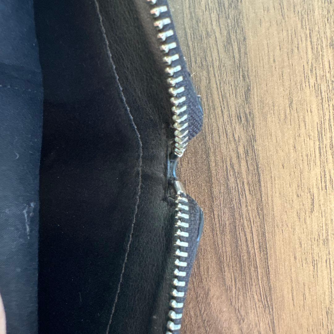 メゾンキツネ 財布 ジッパー 黒