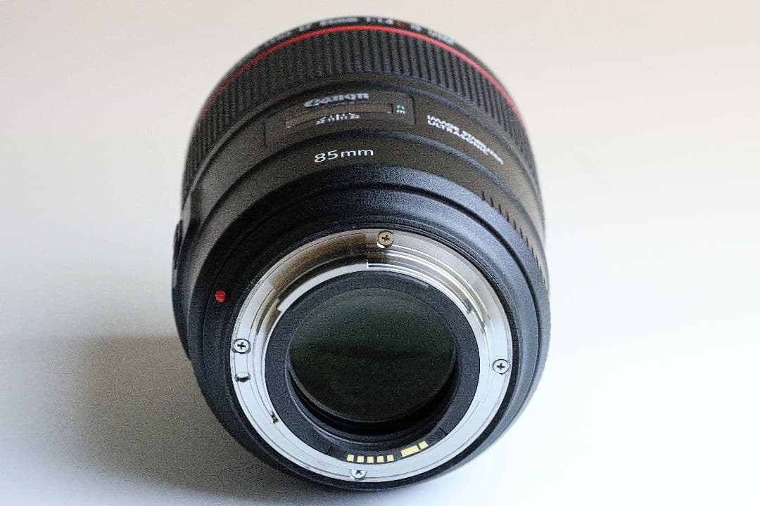 Canon EF 85mm f1.4L IS USM レンズ