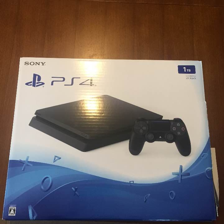 しゅんぺー PS4 1TB ジェットブラック 2017年3月14日購入