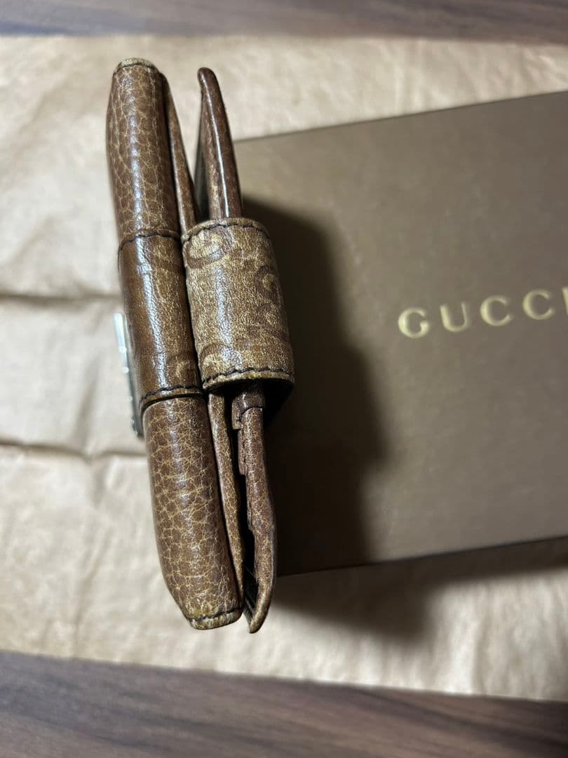 GUCCI ✨二つ折り財布 ブラウンレザー✨値下げしました