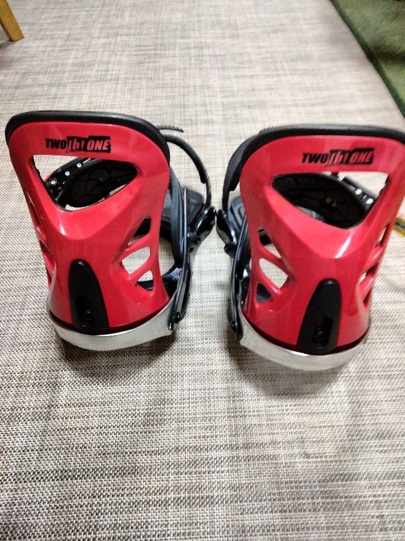 スノーボード ビンディング　tow b one M/L　新品