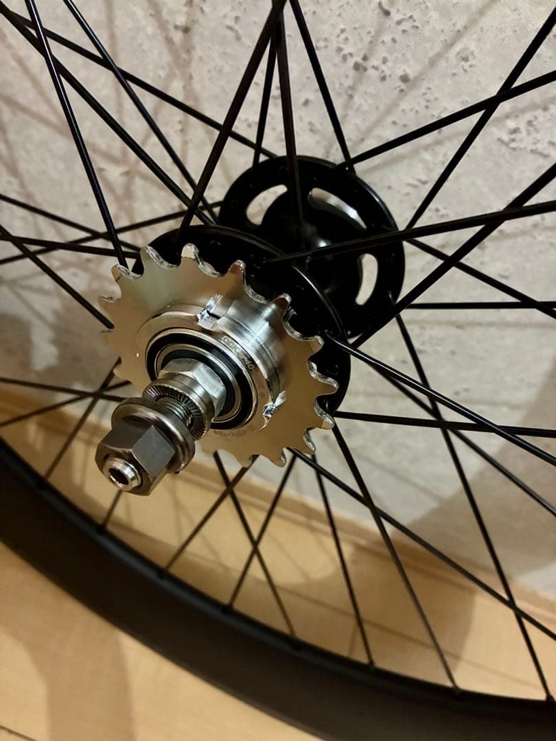 カーボンホイール　　 スーパーチーム　固定ギア　700C leader