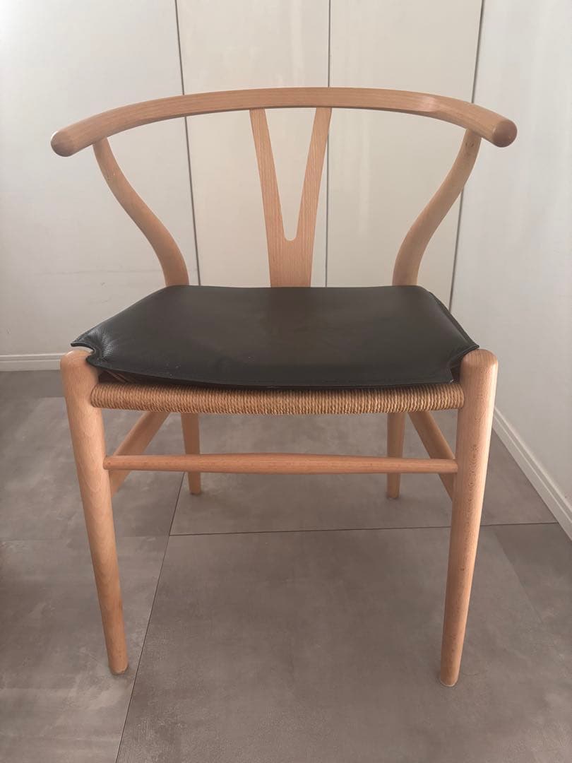 soph 正規品　ワイチェア　ダイニングチェア　専用クッション付き