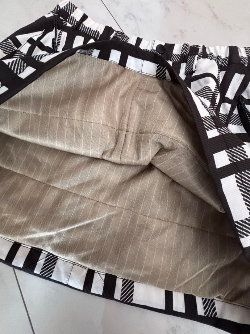 パーリーゲイツ　裏地付きスカート・サンバイザー