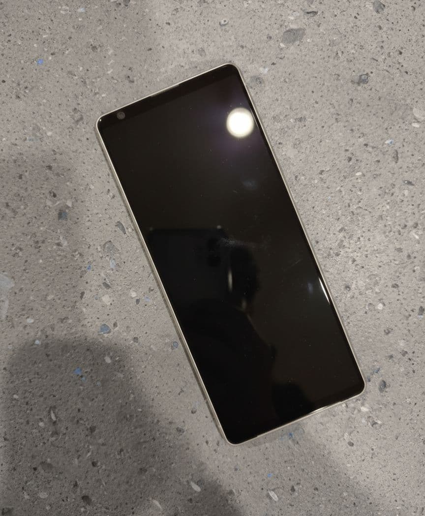 【週末セール】Xperia 1ii SiMフリー so-51a Sony ソニー