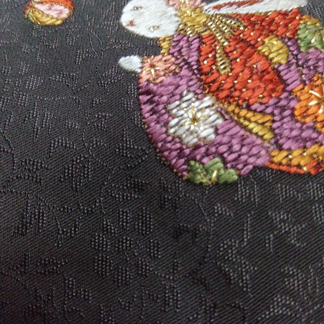附下げ　 栗茶色 ウサギ刺繍