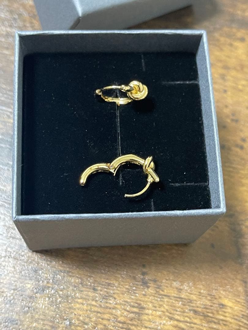 Jouete フープピアス