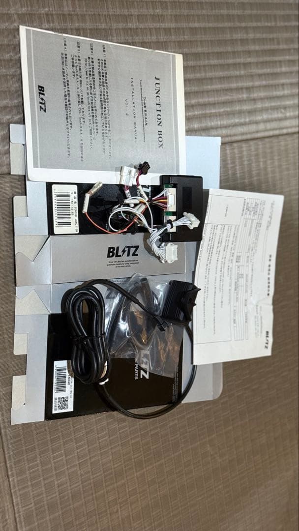 m*i様 BLITZ JUNCTION BOXとBOOST SENSOR