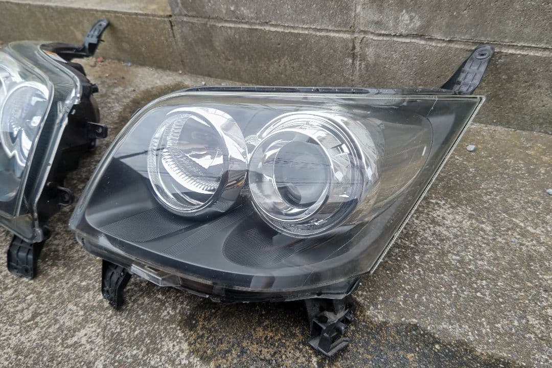 L175S ムーブ　ヘッドライト左右セット