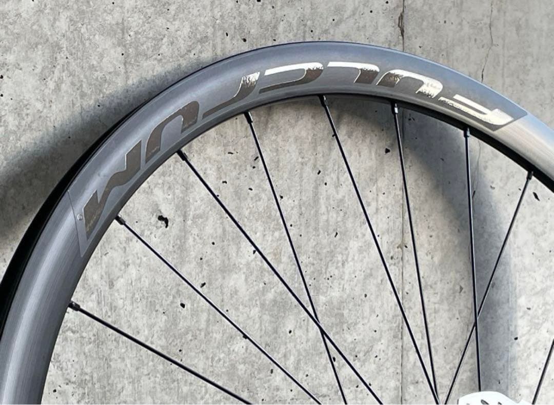 【新品同様】フルクラムFulcrum RACING 818 DB 後輪のみ