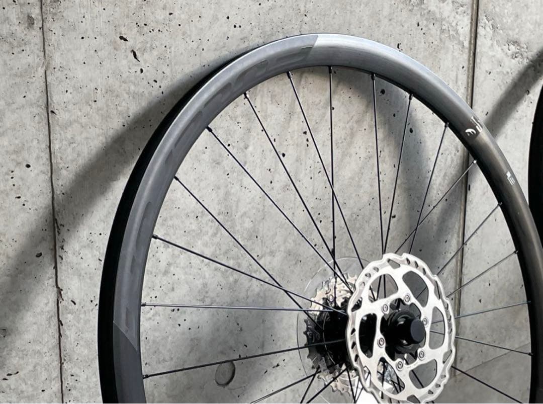 【新品同様】フルクラムFulcrum RACING 818 DB 後輪のみ