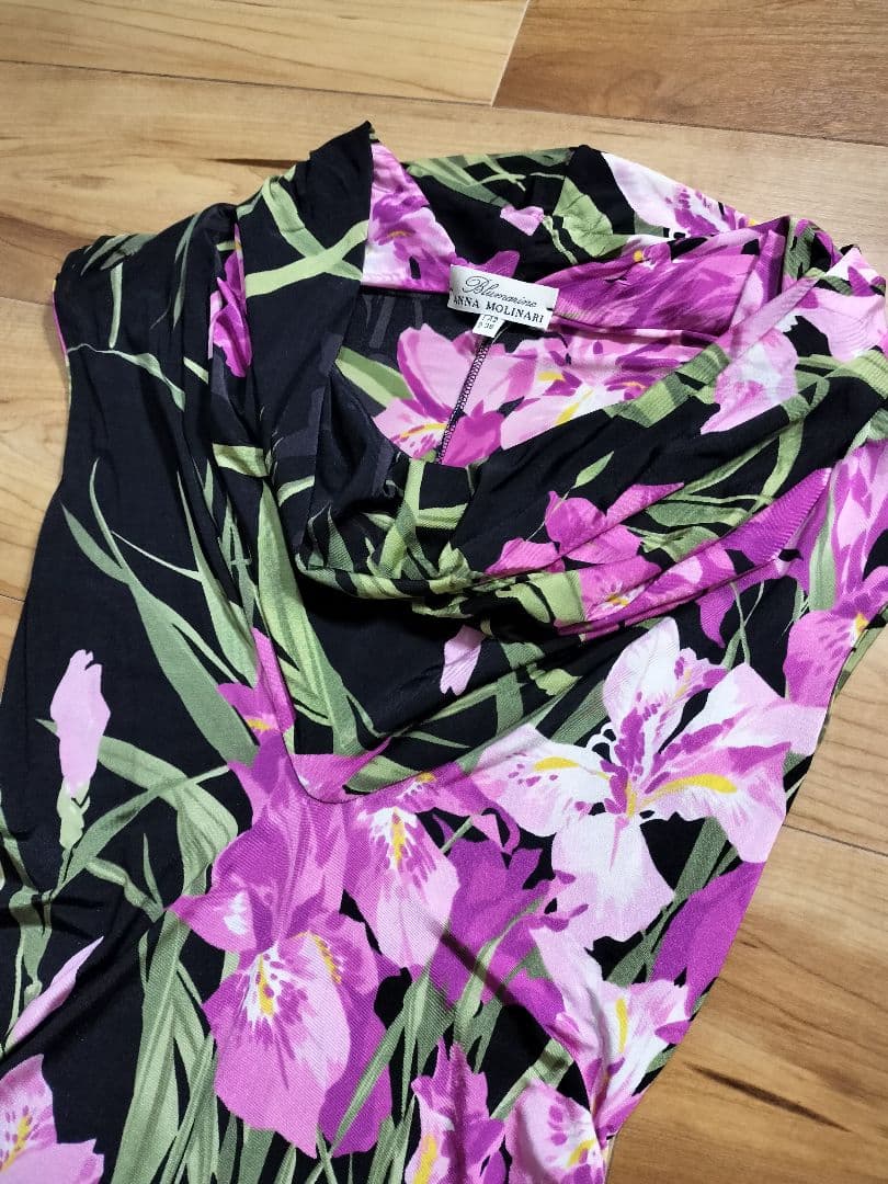 Blumarine アイリス柄 ノースリーブ ストレッチセミロングワンピース