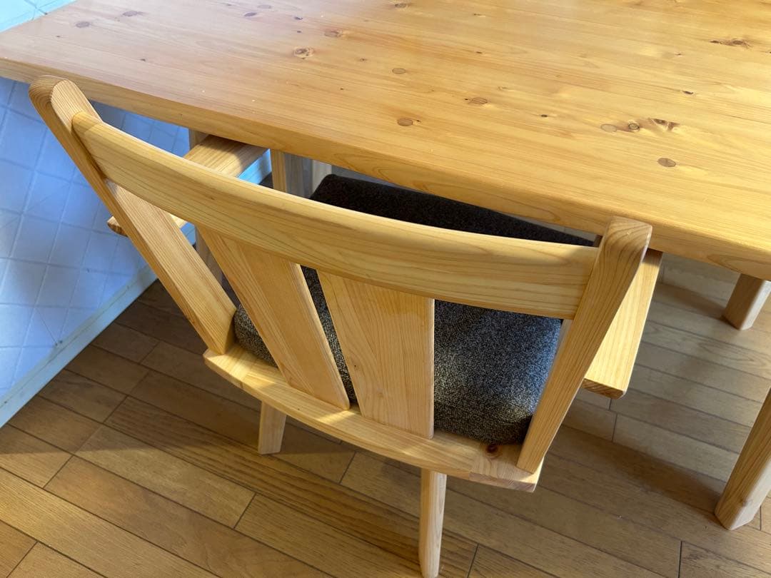 ☆ダイニングチェア 椅子　回転　アーム付き　肘置き　二脚目