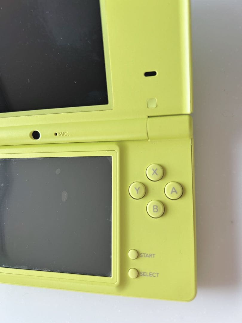 Nintendo ニンテンドーDS i ライムグリーン