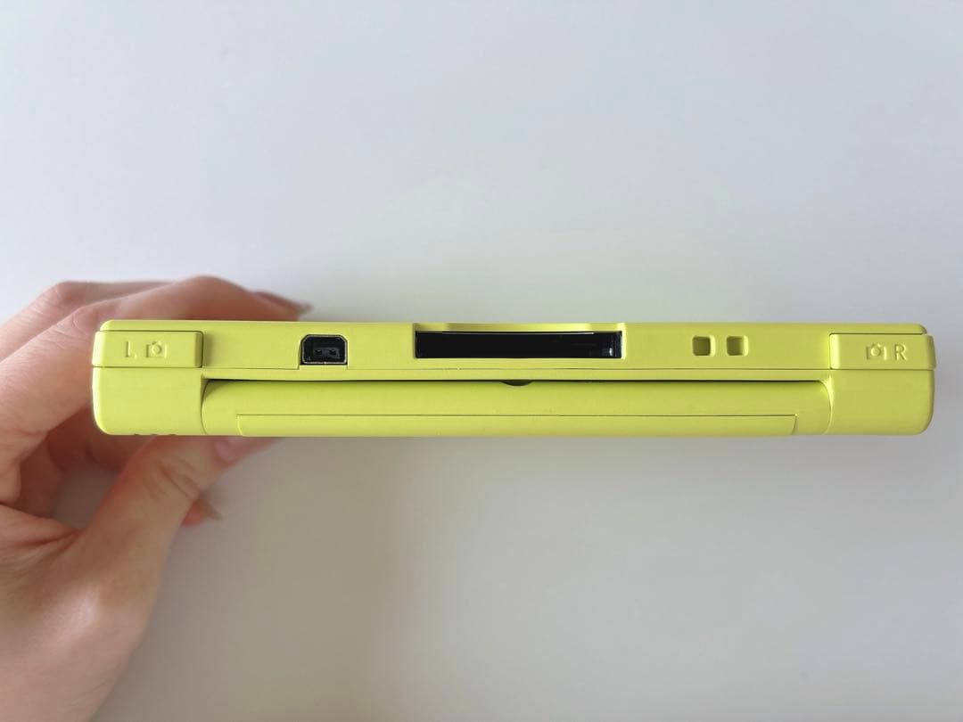 Nintendo ニンテンドーDS i ライムグリーン