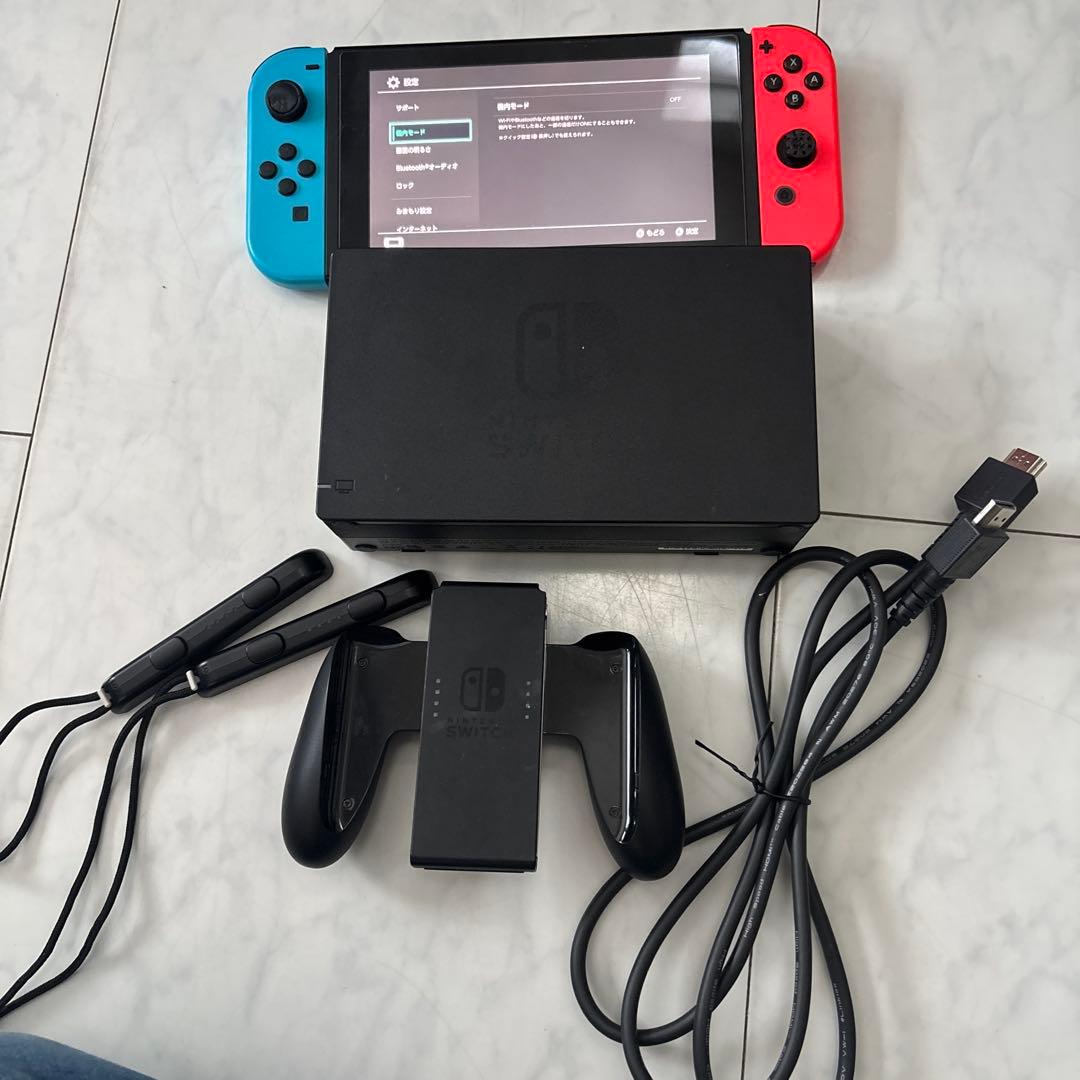 付属品多数Nintendo Switch本体 赤/青スプラ3ケースJoy-Con