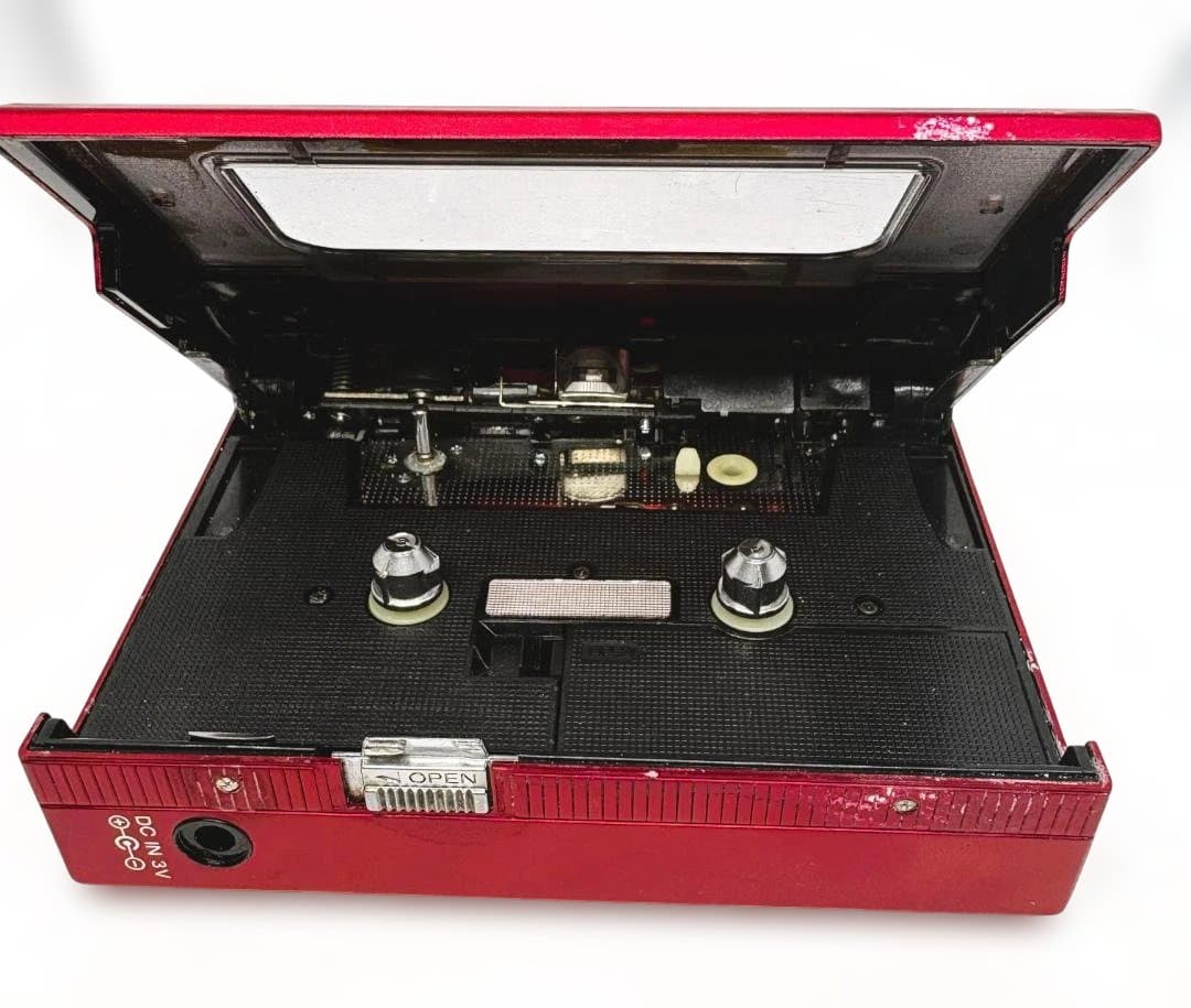 【レア美品】SONY WALKMAN WM-DD ウォークマン レッド　ジャンク