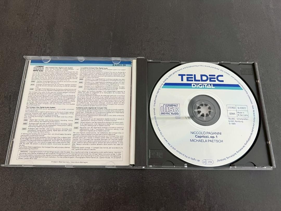 パガニーニ:24の奇想曲 ミカエラ・ペッチュ