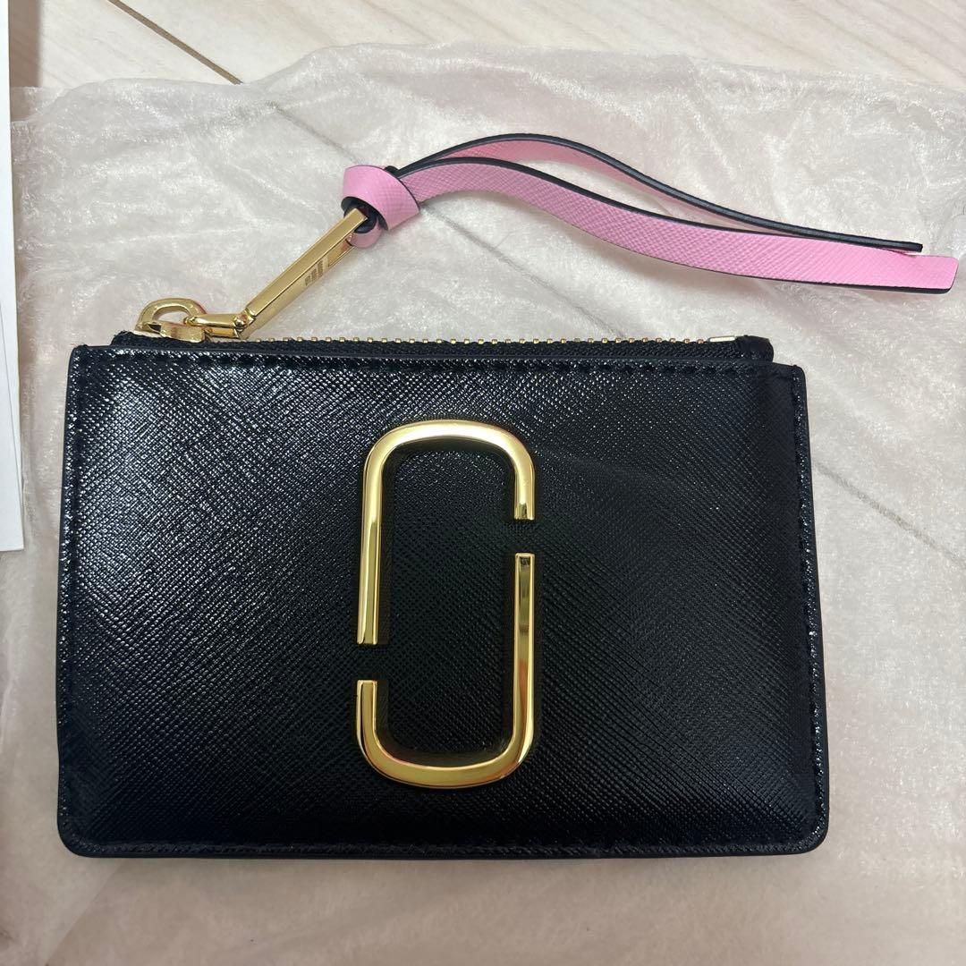 土日限定MARC JACOBS パスケース ケ－ス　小銭入れブラック　新品