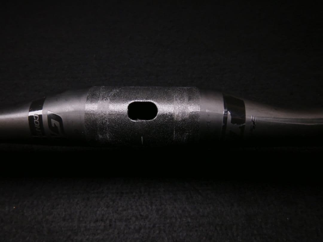 GIANT CONTACT SLR D-FUSE カーボンハンドル 420mm