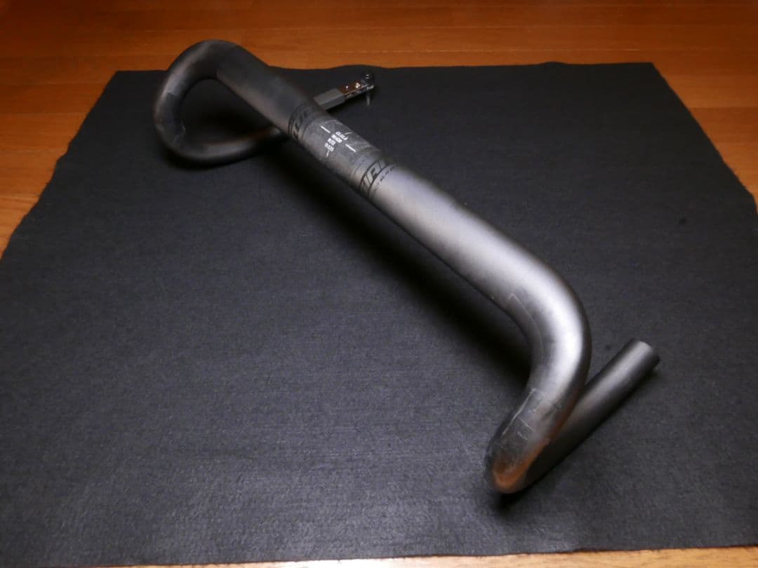 GIANT CONTACT SLR D-FUSE カーボンハンドル 420mm