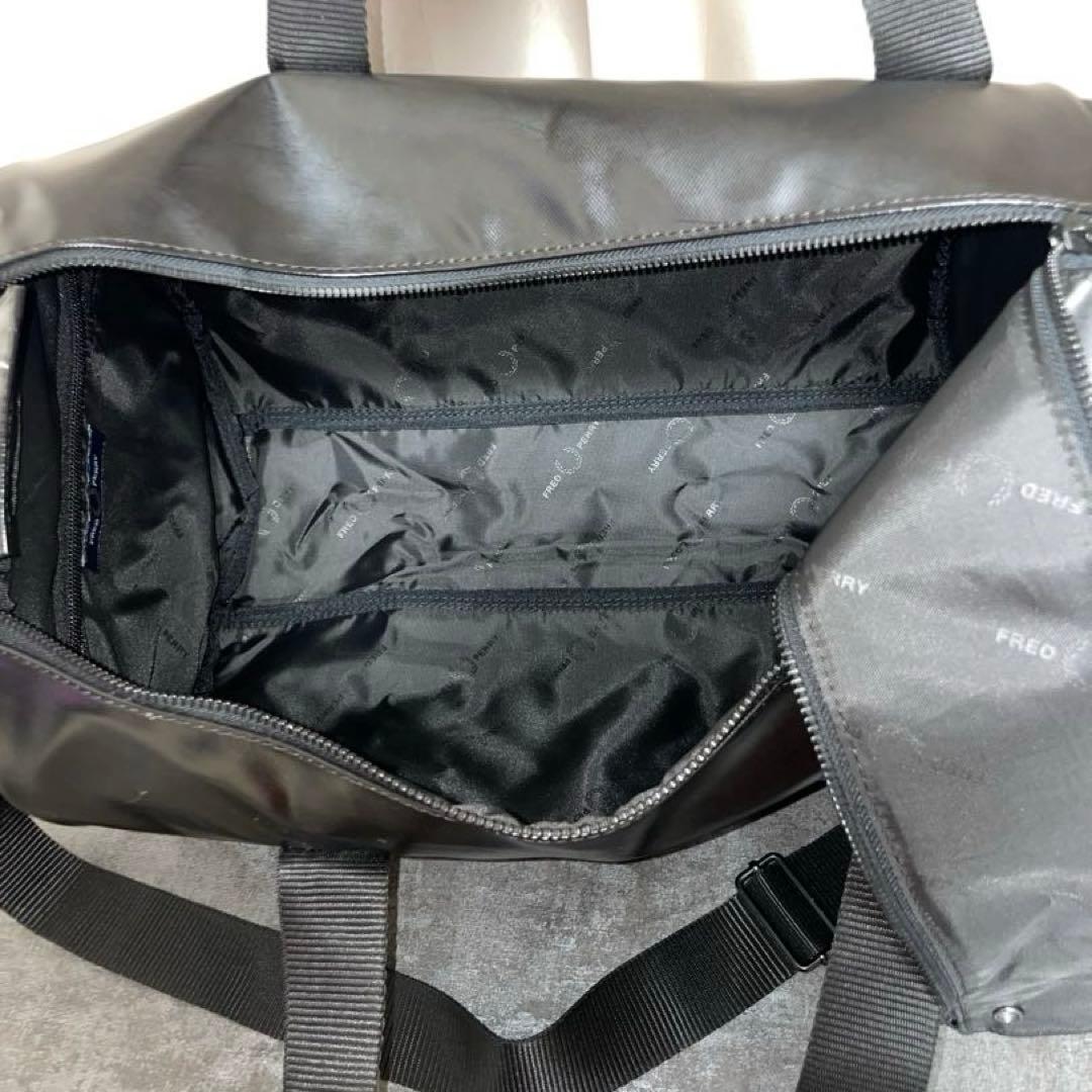 【ヨッシー】フレッドペリー バレルバッグ ボストンバッグ ユニセックス