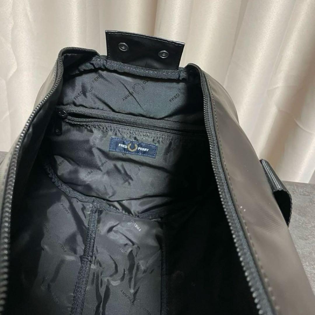 【ヨッシー】フレッドペリー バレルバッグ ボストンバッグ ユニセックス