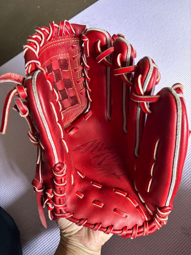 ミズノプロクラシック　軟式投手用グラブ