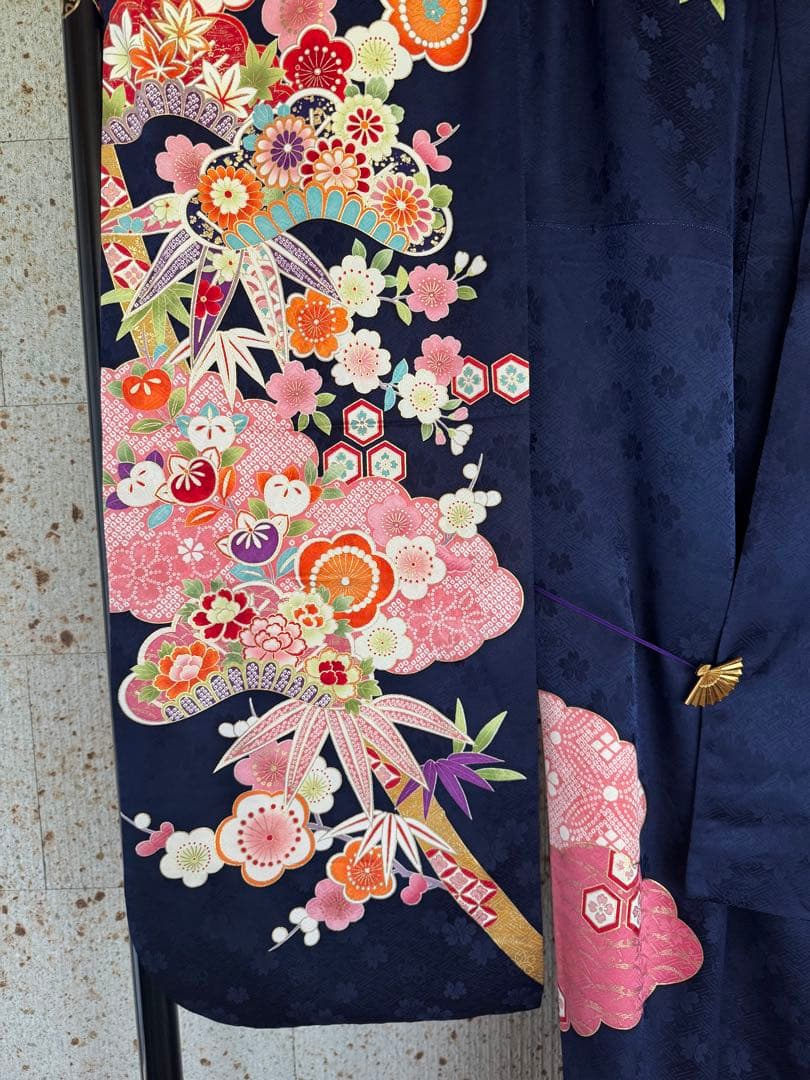 専用です　4点セットLサイズ松竹梅に牡丹菊模様刺繍振袖(684)