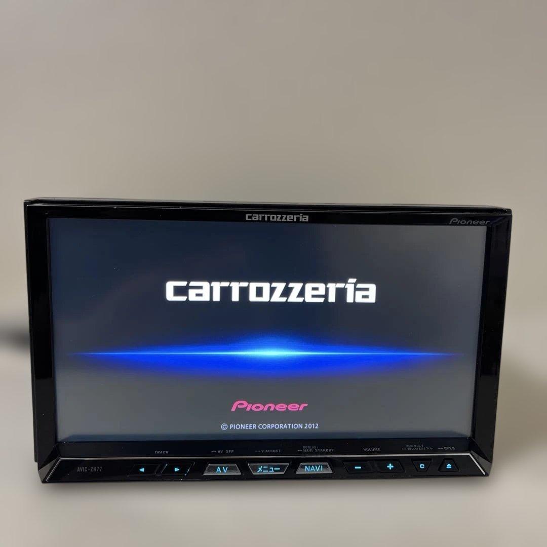 パイオニアカーナビゲーションシステム AVIC-ZH77 と C2R-CHY4