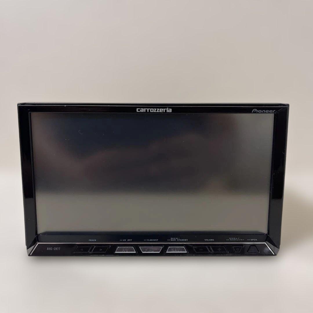 パイオニアカーナビゲーションシステム AVIC-ZH77 と C2R-CHY4