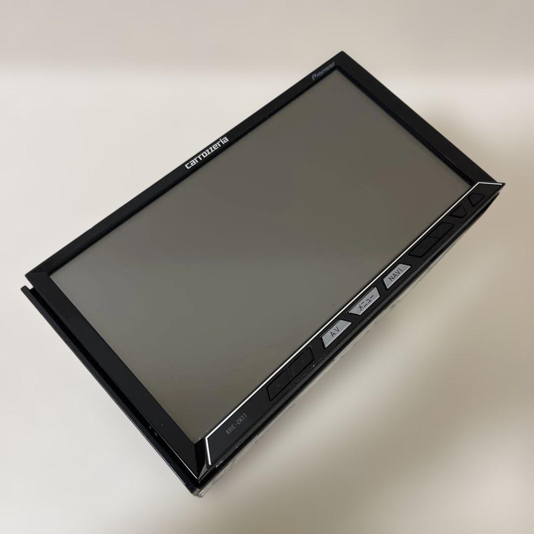 パイオニアカーナビゲーションシステム AVIC-ZH77 と C2R-CHY4