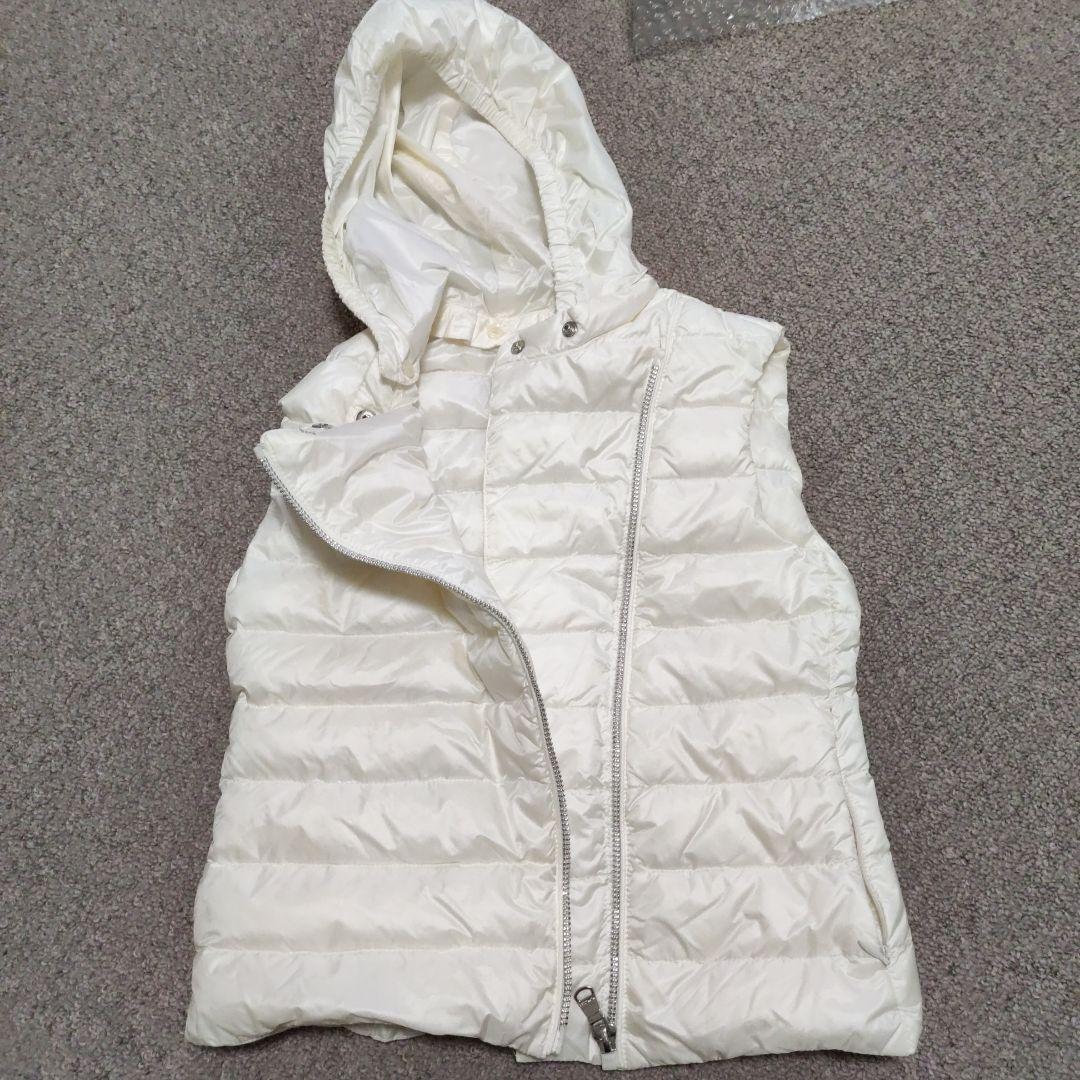 モンクレール ダウンベスト 10A レディースXXS〜XS アイボリー 433