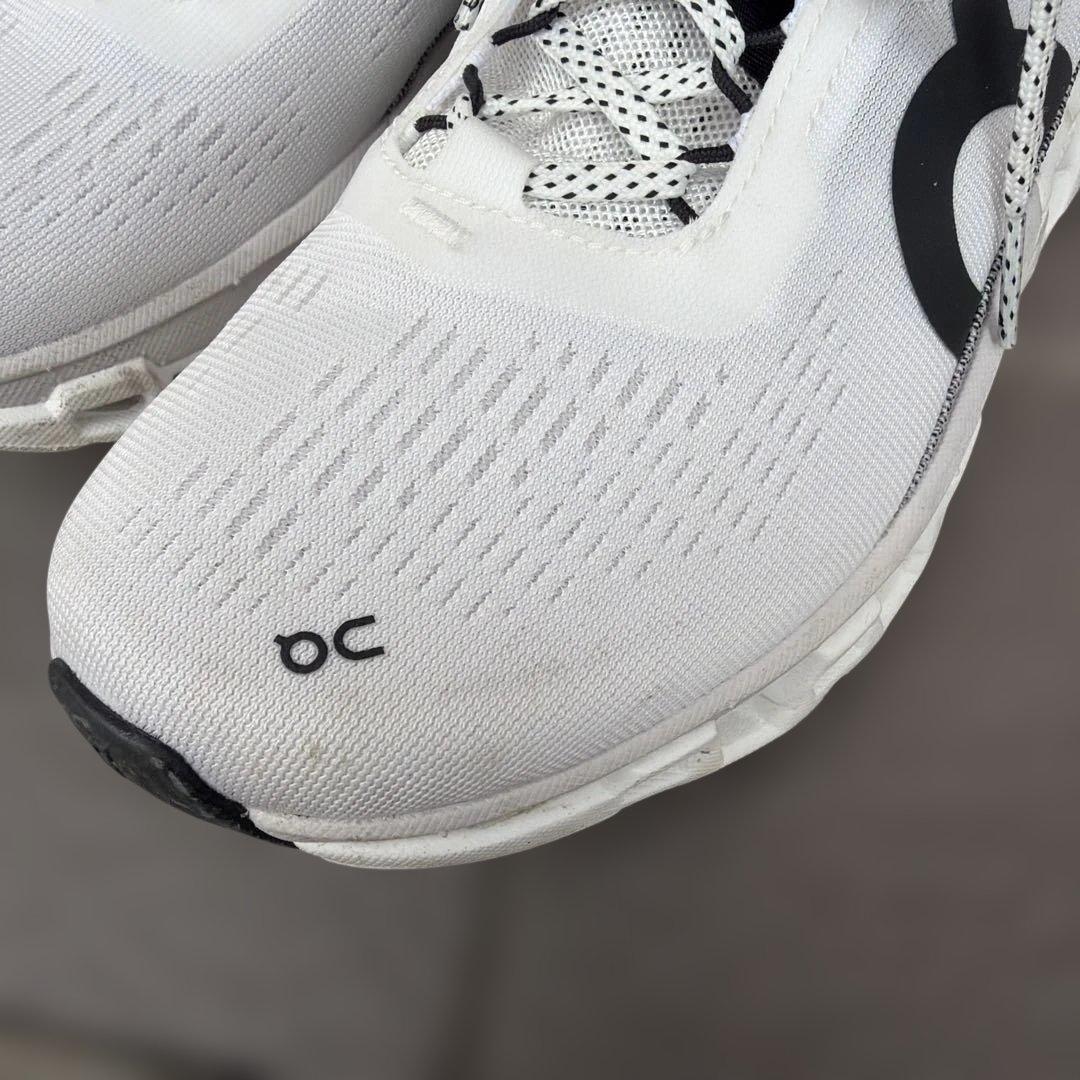 on オン　クラウドモンスター Cloudmonster 2 23.5 箱あり