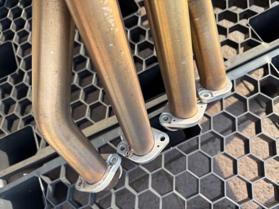 値下AKRAPOVIC スリップオンマフラー KAWASAKI Z900RS