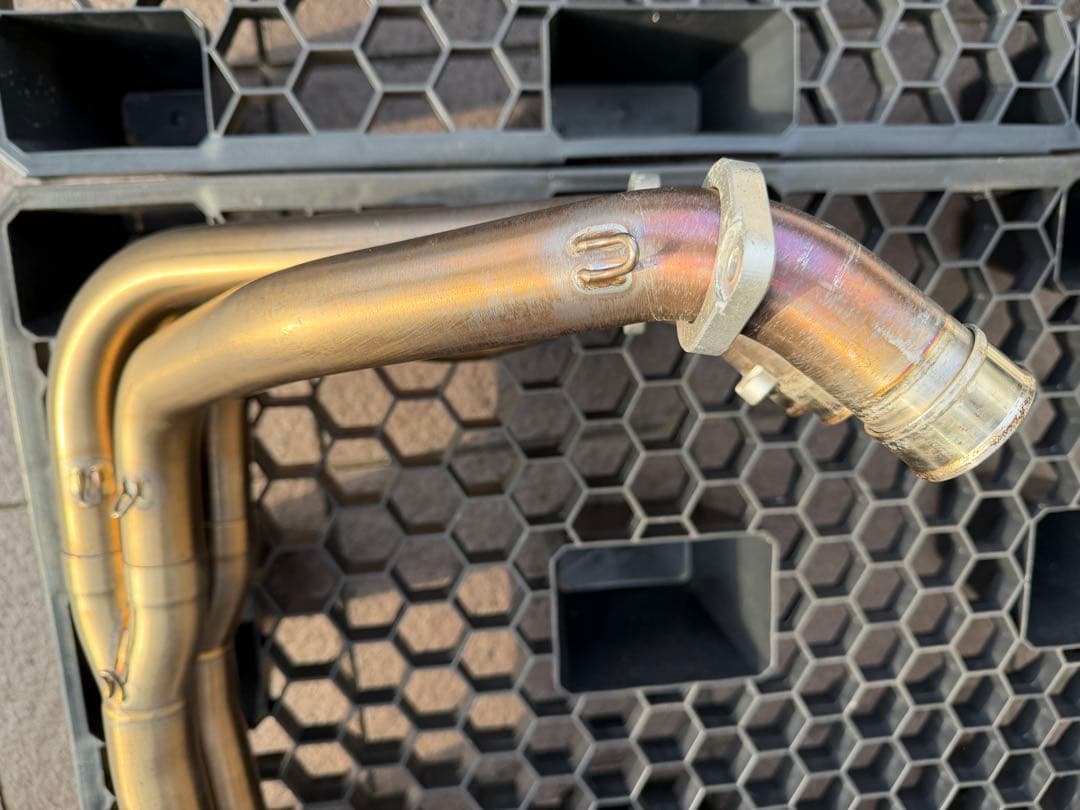 値下AKRAPOVIC スリップオンマフラー KAWASAKI Z900RS