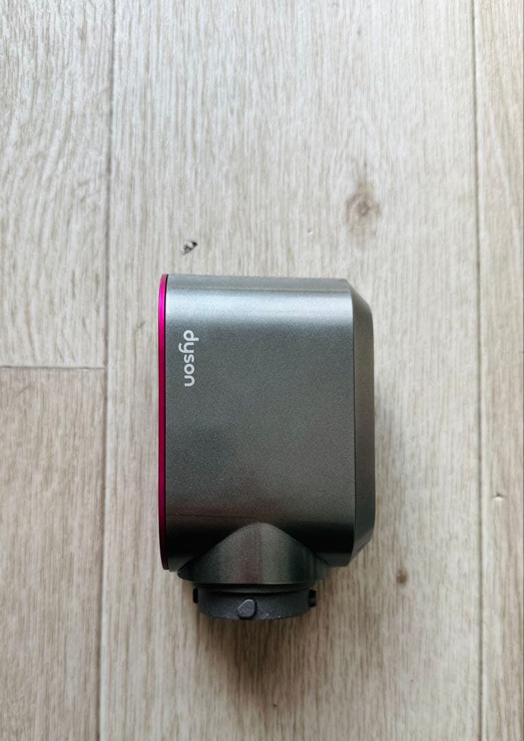 ダイソン　ヘアスタイラーHS01