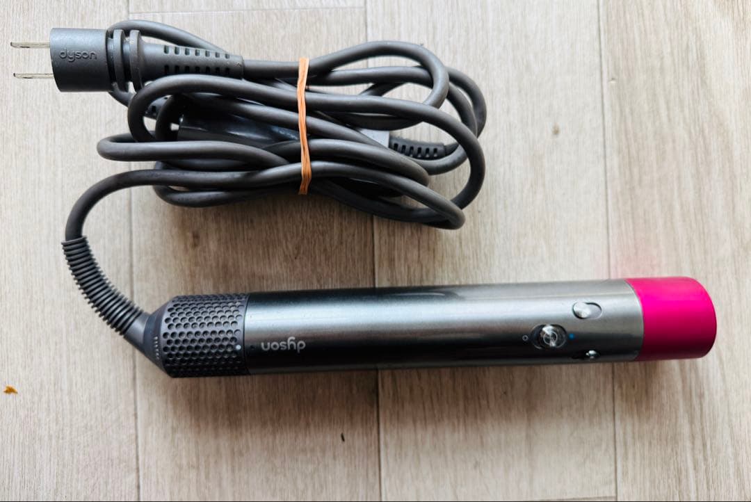 ダイソン　ヘアスタイラーHS01