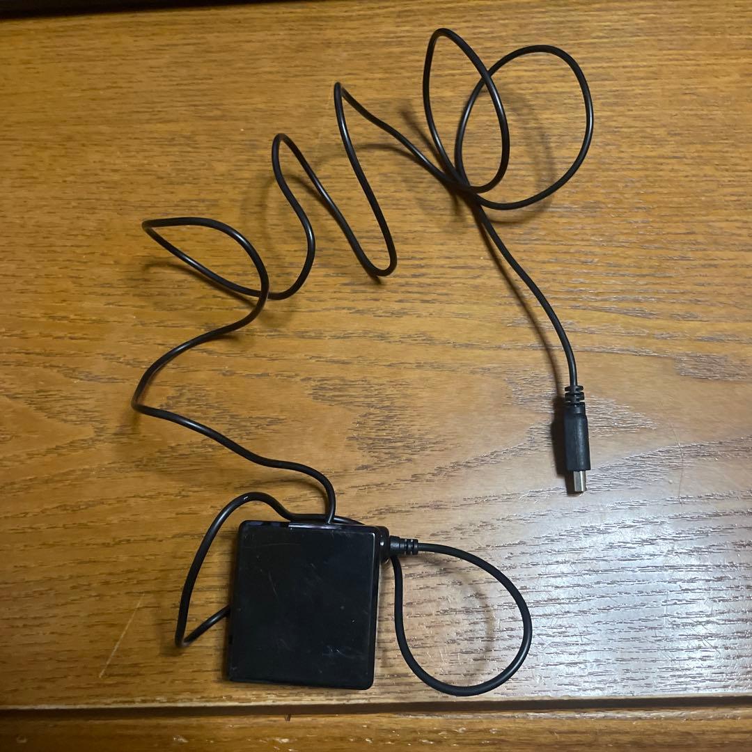 2DSLL本体　充電ケーブル付き