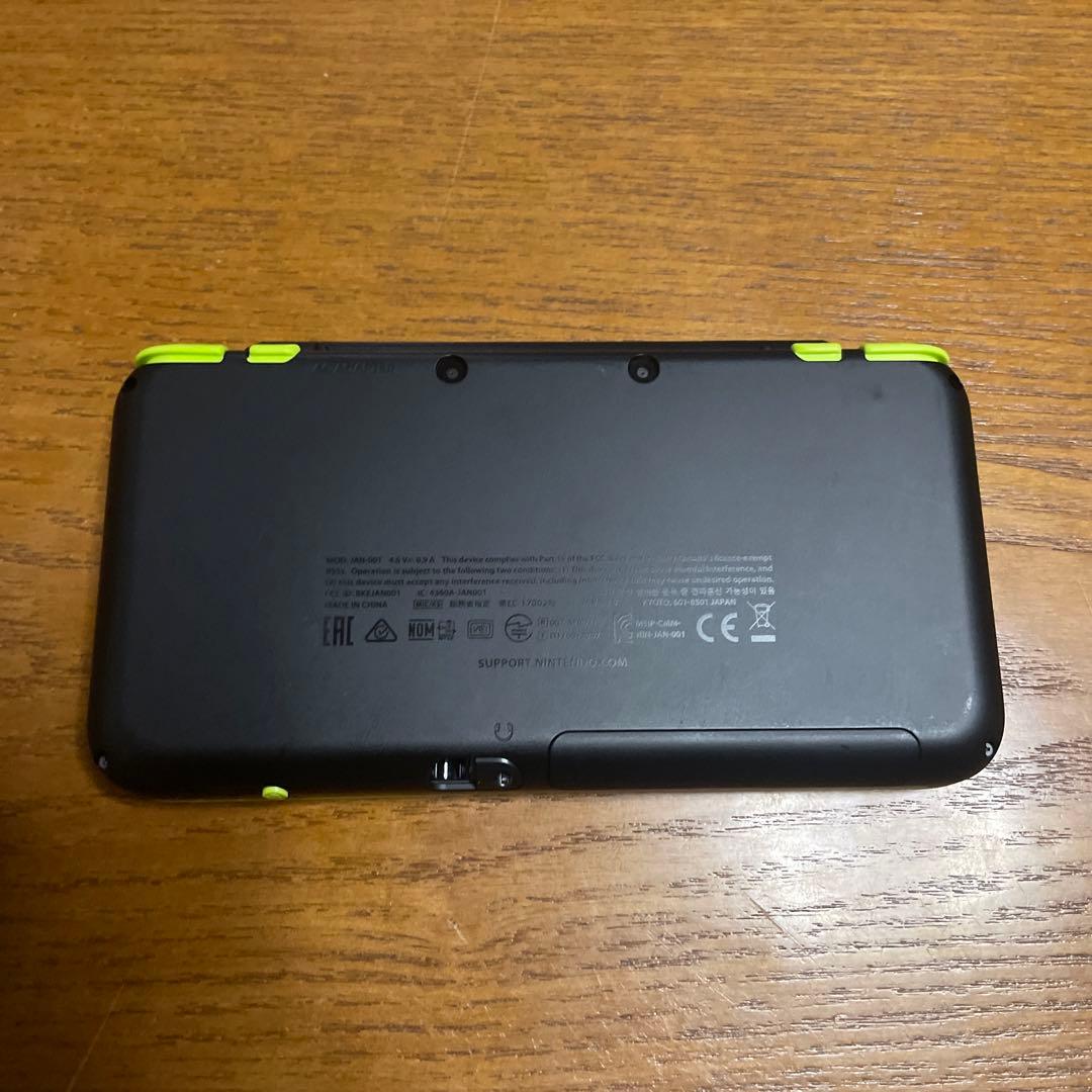 2DSLL本体　充電ケーブル付き