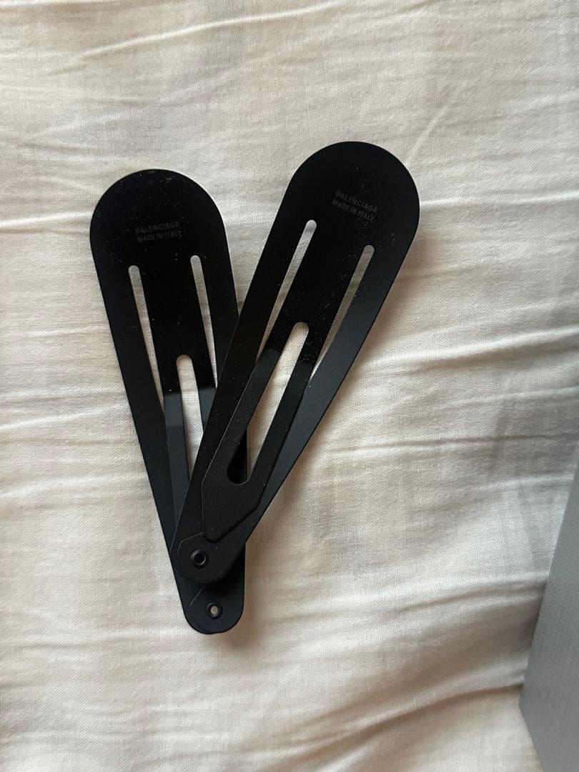 BALENCIAGA Holli XXL Clip ヘアクリップ