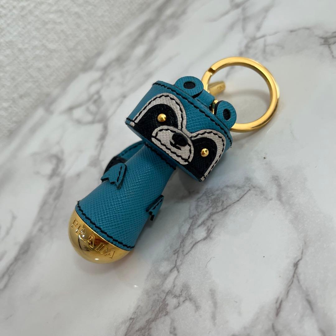 美品 PRADA プラダ レザーキーホルダー キーリング バッグチャーム