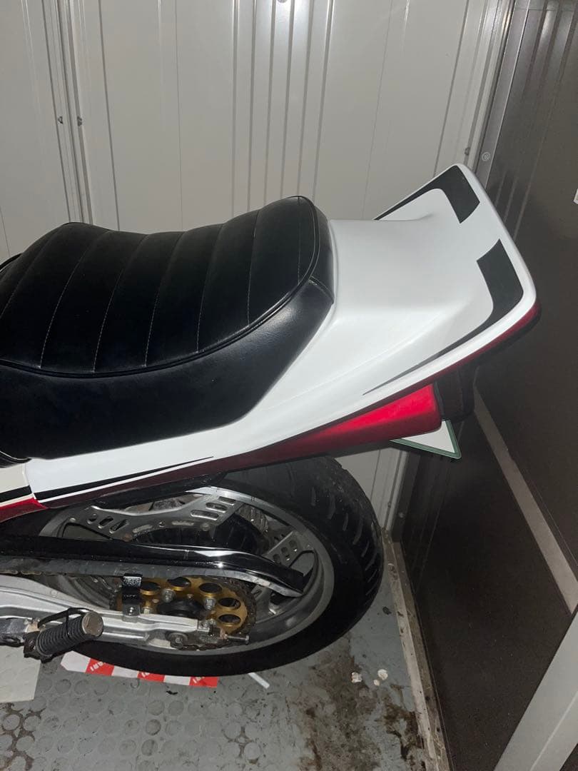 cbx400f BEETテールカウル