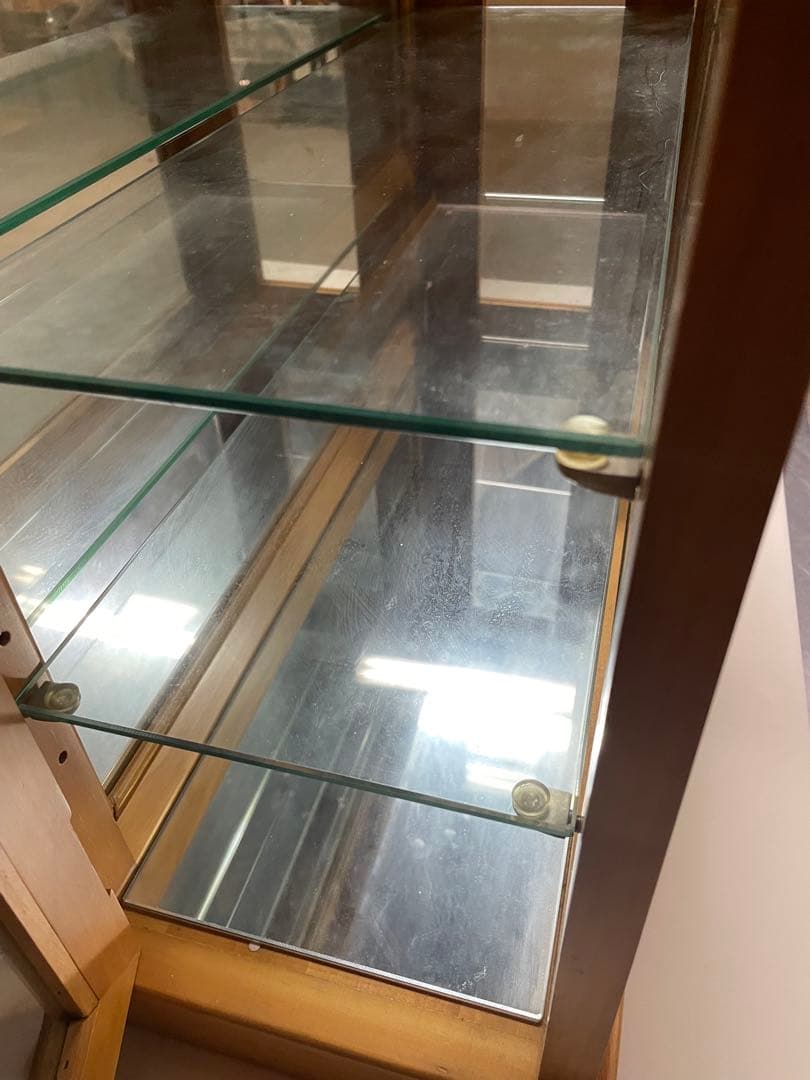 ★本日限定SALE★ 木製ガラスケース 中型 ガラス扉付き　3段フィギュアケース