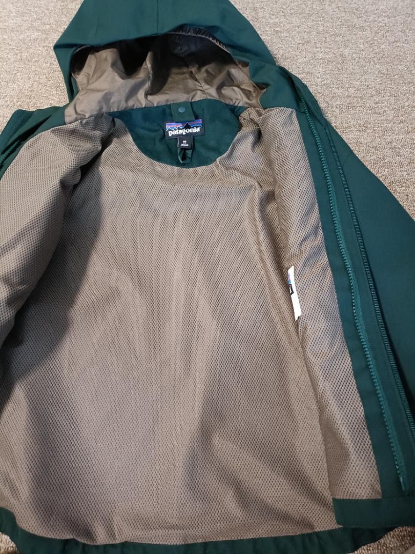 パタゴニアキッズ　XS ５〜６歳