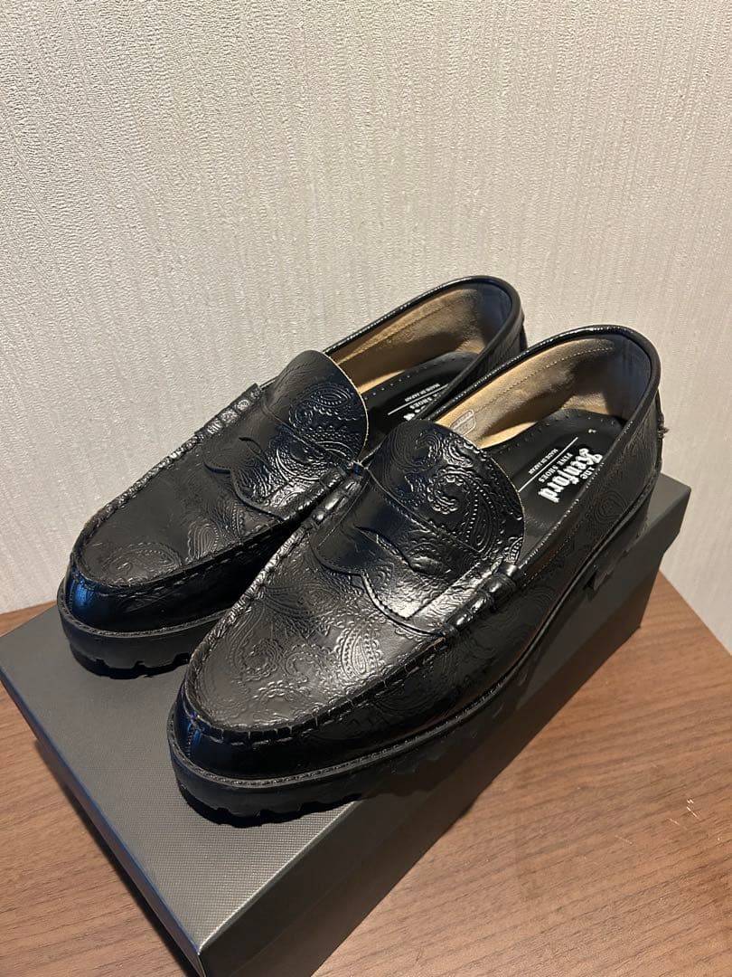 靴 kenford TANK SOLE LOAFERS BLACK PAISLEY