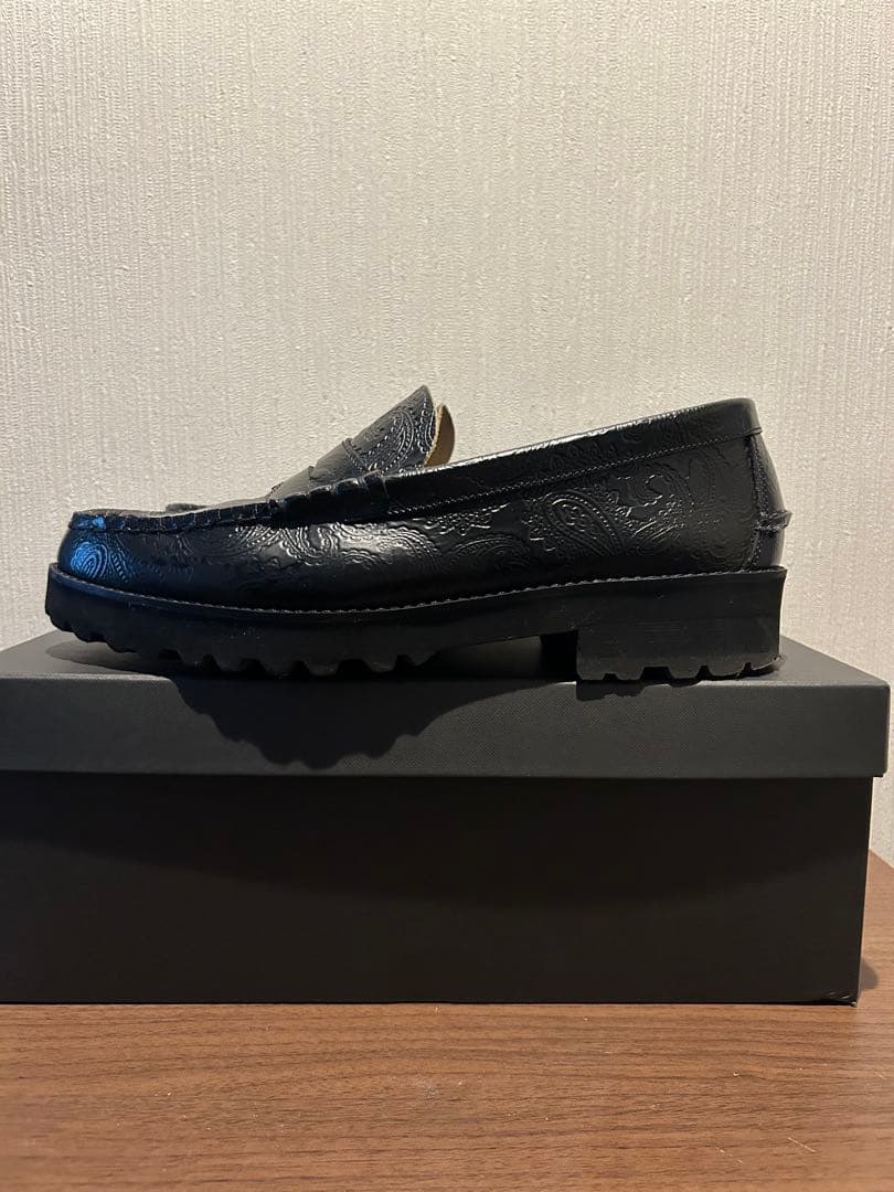 靴 kenford TANK SOLE LOAFERS BLACK PAISLEY