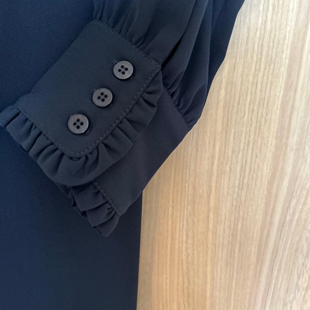 新品SHIPSネイビー フリル付き長袖ワンピース